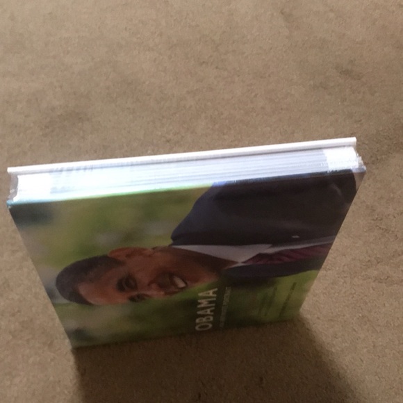 🌸NEW🌸 Obama Book: An Intimate Portrait By Pete Souza Sealed In Plastic - Picture 7 of 12